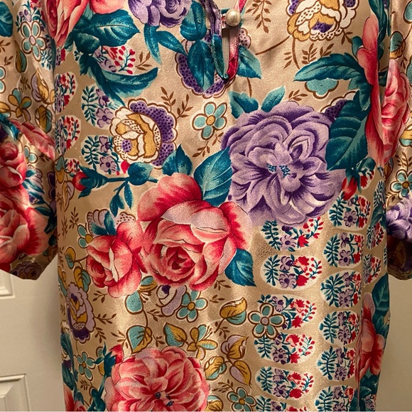 Adonna Gown & Robe - Picture 3 of 15